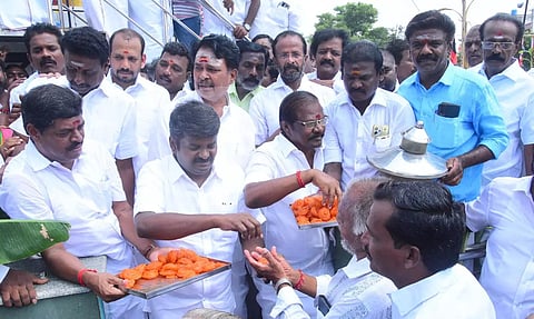 காவிரி-வைகை-குண்டாறு திட்டத்தில் கால்வாய் வெட்டுவதை நீட்டிப்பு செய்யாதது ஏன்?