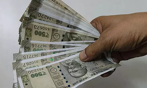 மத்திய அரசு ஊழியர்களுக்கு 4% அகவிலைப்படி உயர்வு