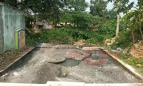 பள்ளி அருகே தேங்கிய கழிவுநீர் அகற்றம்