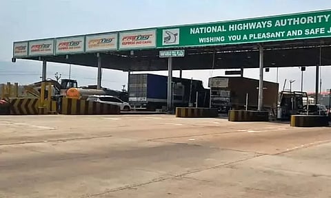 நாவலூர் சுங்கச்சாவடியில் இன்று முதல் சுங்கக் கட்டண வசூல் நிறுத்தம்..!