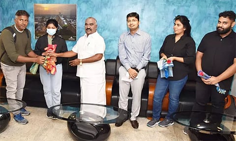 இஸ்ரேலில் இருந்து 147 பேர் தமிழகம் திரும்பியுள்ளனர் - வெளிநாடு வாழ் தமிழர் நலத்துறை தகவல்