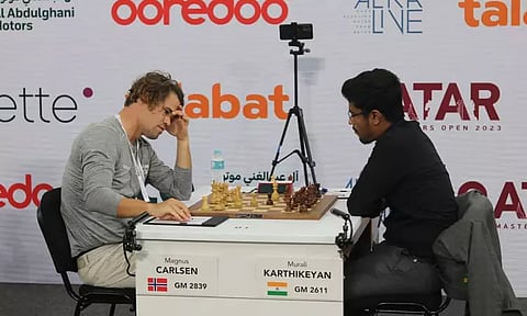 கத்தார் மாஸ்டர்ஸ் செஸ் : மேக்னஸ் கார்ல்சனை வென்ற இந்திய வீரர் கார்த்திகேயன் முரளி...!