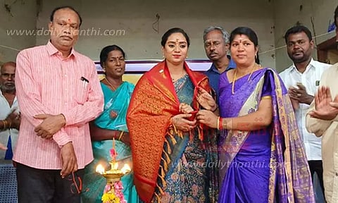 அரசு நிகழ்ச்சியில் சந்திரபிரியங்கா பங்கேற்பு