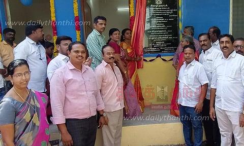 சீர்காழியில் அங்கன்வாடி மையம் திறப்பு