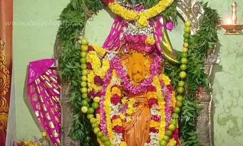 கோட்டை காளியம்மன் கோவிலில் வழிபாடு