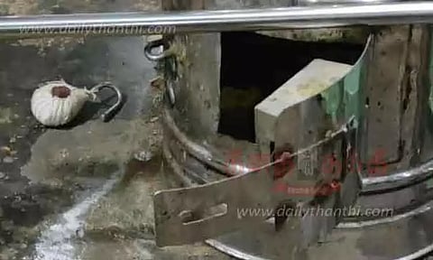 திருத்தணி அருகே கோவில் பூட்டை உடைத்து உண்டியல் பணம் திருட்டு