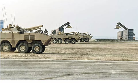 நவம்பர் 5-ந் தேதி ராணுவ காட்சி: பீரங்கிகள், ஹெலிகாப்டர்களுடன் யாஸ் தீவில் ஒத்திகை தீவிரம்