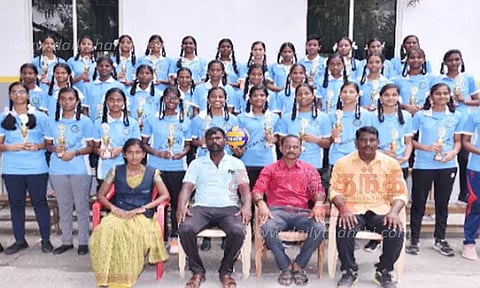 மாவட்ட விளையாட்டு போட்டியில் திருவேங்கடம் பள்ளி மாணவர்கள் சாதனை