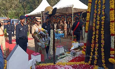 காவலர் வீரவணக்க நாள் அனுசரிப்பு