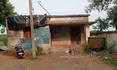 புதிய ரேஷன் கடை கட்டித்தர வேண்டும்