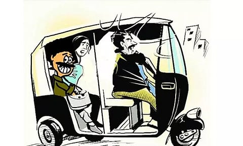 தேனி பகுதியில் ஆட்டோக்களில் சவாரி செய்யும் பயணிகளிடம் தொடரும் வழிப்பறி; பொதுமக்கள் அச்சம்