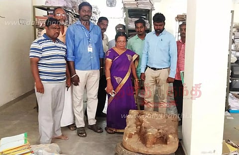 பழங்கால கற்சிலை கண்டெடுப்பு