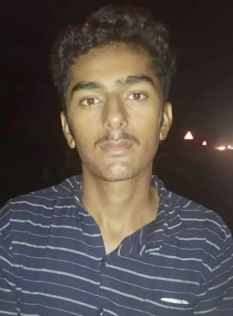 செல்போன் கடையில் நூதன முறையில் ரூ.17¼ லட்சம் மோசடி; ராஜஸ்தான் வாலிபர் கைது