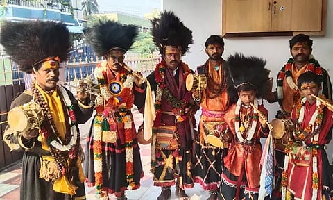 கண்டோபா சுவாமி மல்லேஸ்வரர் கோவிலில் வினோத நடனம்