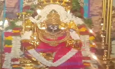 அம்மன் கோவில்களில் சிறப்பு பூஜை