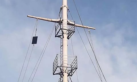 கடலூர் துறைமுகத்தில் 2ஆம் எண் புயல் எச்சரிக்கை கூண்டு ஏற்றம்