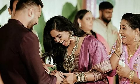 மகளுக்கு நிச்சயதார்த்தம்; நடிகை ராதா நெகிழ்ச்சி