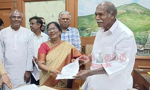 'புதுச்சேரி தமிழ் வளர்ச்சி சிறகம்' அதிகாரி நியமனம்