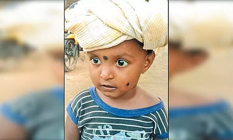 பேரம்பாக்கம் அருகே குட்டையில் தவறி விழுந்த 2½ வயது குழந்தை சாவு