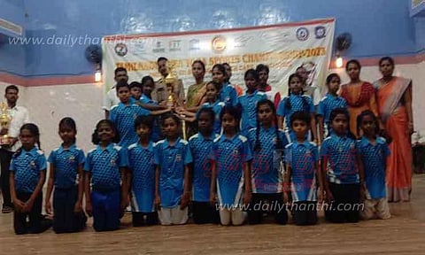 யோகா போட்டியில் மாணவர்கள் சாதனை