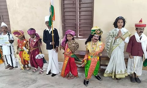 பள்ளி மாணவர்களுக்கு மாறுவேட போட்டி