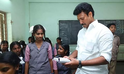 தமிழகத்தில் மேலும் 1,000 பள்ளி கட்டிடங்கள் விரைவில் திறக்கப்படும்; அமைச்சர் அன்பில் மகேஷ் பொய்யாமொழி தகவல்