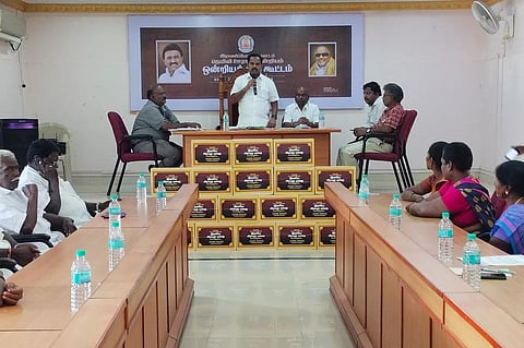 நெமிலி ஊராட்சி ஒன்றியக்குழு கூட்டம்