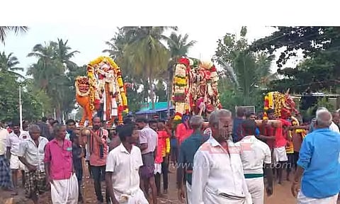 கலியுக வரதராஜ பெருமாள் கோவிலில் அம்புவிடும் நிகழ்ச்சி