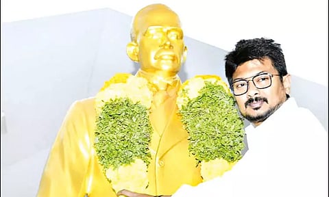 "கவர்னர் கருத்துக்கு பதில் சொல்ல எடப்பாடி பழனிசாமி பயப்படுகிறார்" அமைச்சர் உதயநிதி ஸ்டாலின் பேச்சு