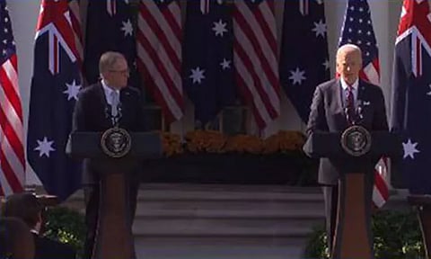 பாலஸ்தீன மக்களுக்கு பின்னால் ஒளிந்து கொண்ட கோழைகள்; ஹமாஸ் அமைப்பை சாடிய அமெரிக்க அதிபர்