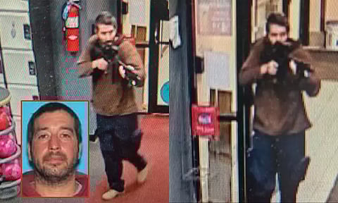 அமெரிக்காவில் துப்பாக்கி சூடு: பலி எண்ணிக்கை 22 ஆக உயர்வு; மர்ம நபர் புகைப்படம் வெளியீடு