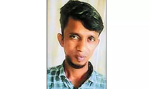 கவர்னர் மாளிகை முன் போலீசார் மீதும் பெட்ரோல் குண்டு வீசிய ரவுடி கருக்கா வினோத்