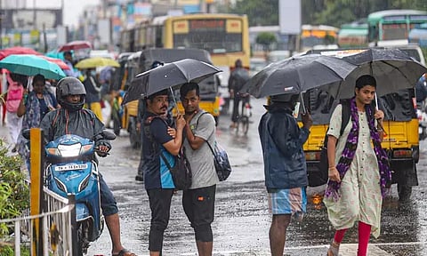 சென்னையின் ஒருசில பகுதிகளில் லேசான மழை