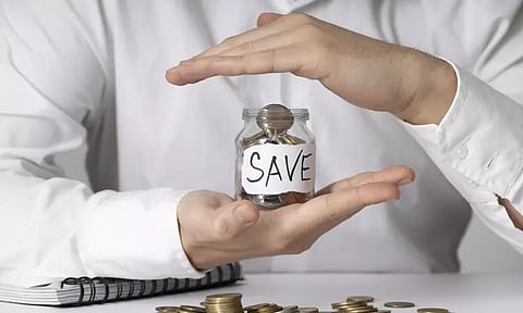 வரவு எட்டணா.. செலவு ஆறணா: உலக சேமிப்பு தினம்!