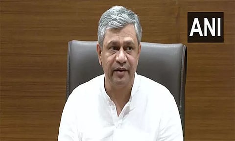 எதிர்க்கட்சி எம்.பிக்களின் ஐபோன்களுக்கு எச்சரிக்கை மெசேஜ்? விசாரணைக்கு மத்திய அரசு உத்தரவு