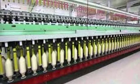 வரும் 5-ம் தேதி முதல் அனைத்து ஜவுளி தொழில் உற்பத்திகள் நிறுத்தம் - தமிழ்நாடு தொழில்துறை கூட்டமைப்பு