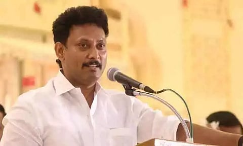 'கல்வியுடன் தனித்திறமைகளை மாணவர்கள் வளர்த்துக்கொள்ள வேண்டும்' - அமைச்சர் அன்பில் மகேஷ்