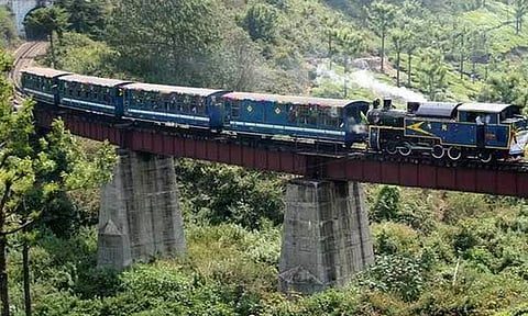 ஊட்டி மலை ரெயில் சேவை ரத்து