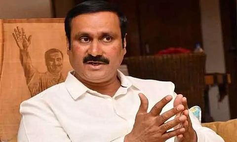 'நீர்நிலையான சித்தேரியை தனியார் நில நிறுவனம் ஆக்கிரமிப்பதை அனுமதிக்க முடியாது' - அன்புமணி ராமதாஸ்