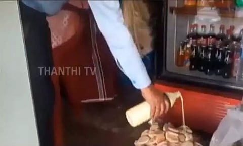 உணவில் அதிக செயற்கை நிறம்... உணவு பாதுகாப்புத்துறை அதிகாரிகள் அதிரடி நடவடிக்கை