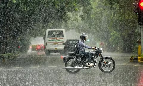 வங்க கடலில் புதிய காற்றழுத்த தாழ்வுப் பகுதி உருவாக வாய்ப்பு -வானிலை ஆய்வு மையம்