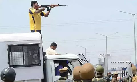 தூத்துக்குடி துப்பாக்கிச் சூடு சம்பவம் தொடர்பாக 21 பேர் மீது நடவடிக்கை தொடக்கம் - தமிழக அரசு தகவல்