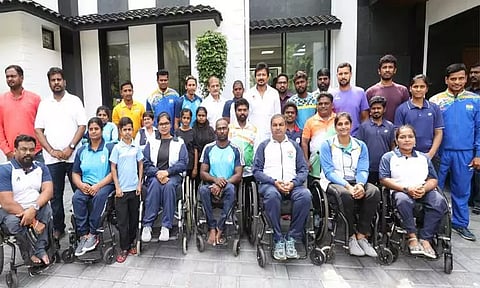 உலகத்திறன் விளையாட்டுப் போட்டி- வீரர்களுக்கு அமைச்சர் உதயநிதி ஸ்டாலின் காசோலை வழங்கினார்