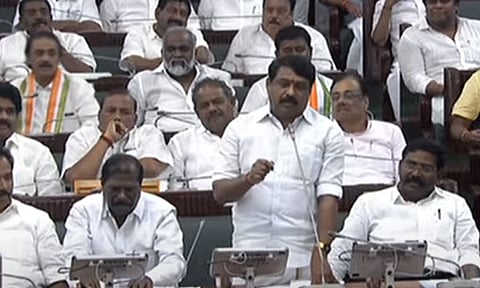 சட்டமன்றத்தை பொதுக்கூட்ட மேடையாக மாற்றிவிடக்கூடாது: பாஜக எம்.எல்.ஏ. நயினார் நாகேந்திரன்