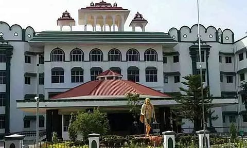 அரசு போக்குவரத்துக் கழக தற்காலிக பணியாளர்களுக்கு குறைந்தபட்ச ஊதியம் - மதுரை ஐகோர்ட்டு கிளை உத்தரவு