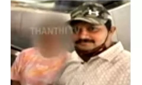 திருமணம் செய்வதாகக்கூறி பாலியல் கொடுமை... கர்நாடக பா.ஜ.க. எம்.பி. மகன் மீது புகார்