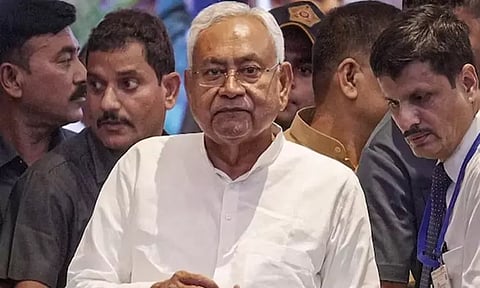 பீகார் மாநிலத்துக்கு சிறப்பு அந்தஸ்து கேட்டு மந்திரி சபையில் தீர்மானம்