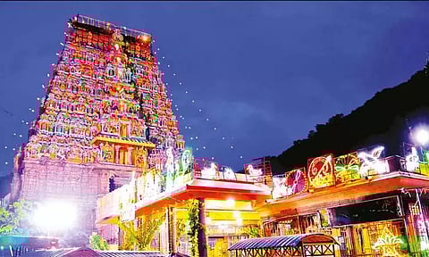 கள்ளழகர் கோவில் ராஜகோபுரத்துக்கு இன்று கும்பாபிஷேகம்