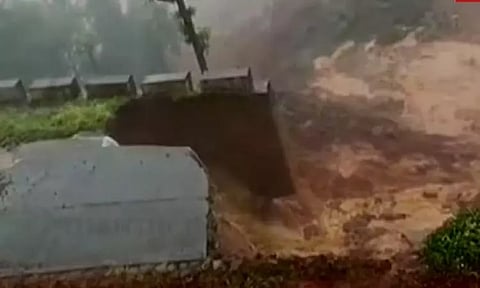 "நீலகிரிக்கு யாரும் வரவேண்டாம்" - மாவட்ட ஆட்சியர் அதிரடி உத்தரவு