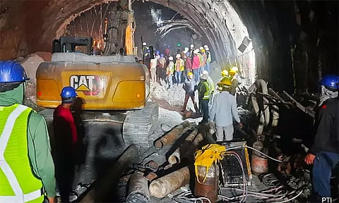 உத்தரகாண்ட் சுரங்கத்தில் சிக்கிய 41 தொழிலாளர்களை நெருங்கிய பேரிடர் மீட்பு குழு